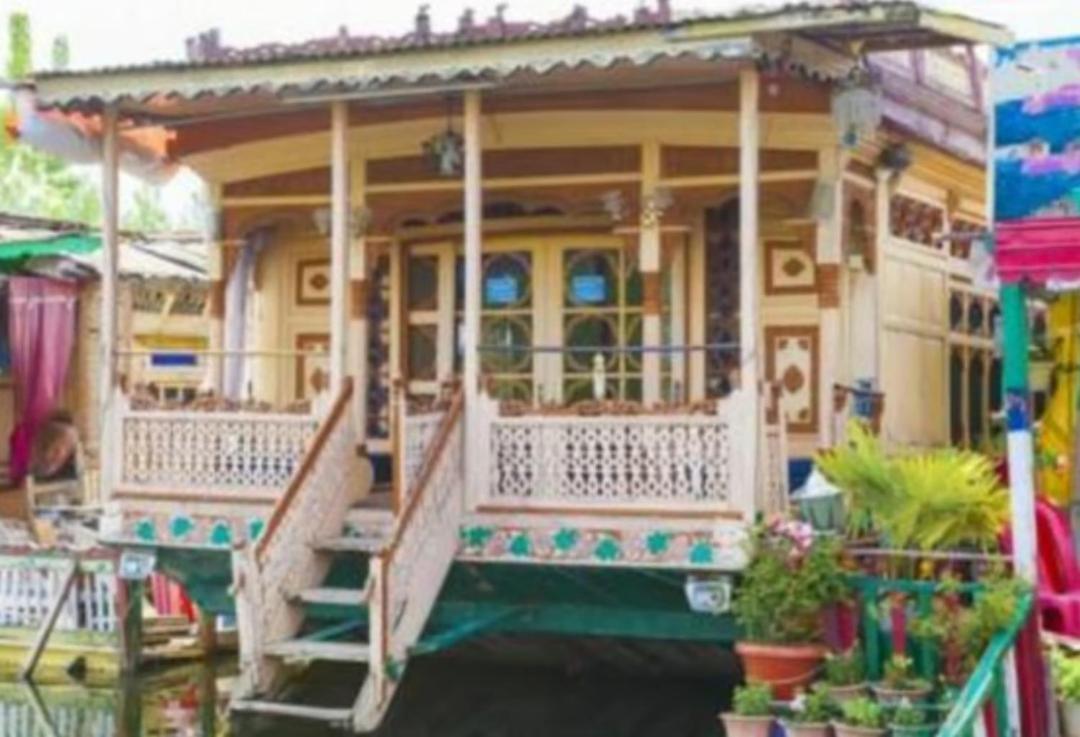 New Minar Group Of Houseboats Hotel ศรีนาการ์ ภายนอก รูปภาพ