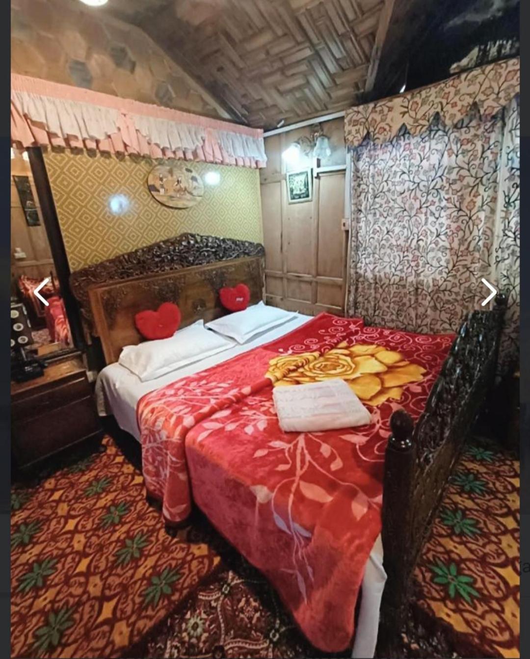 New Minar Group Of Houseboats Hotel ศรีนาการ์ ภายนอก รูปภาพ